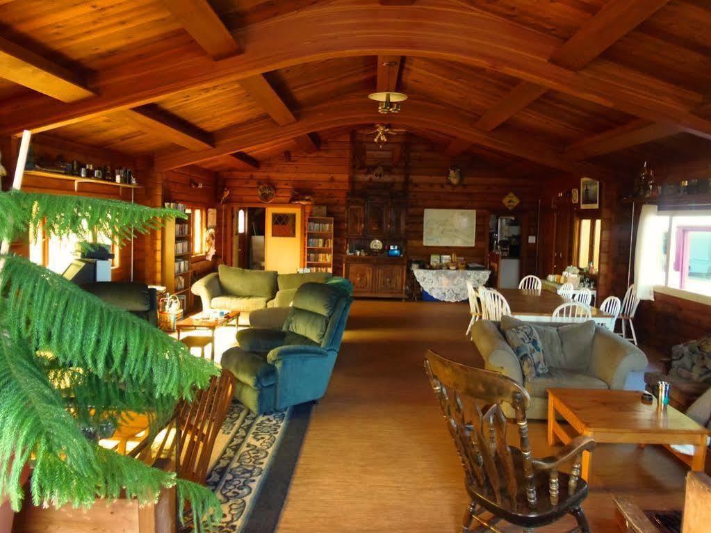 Alert Bay Lodge Eksteriør billede